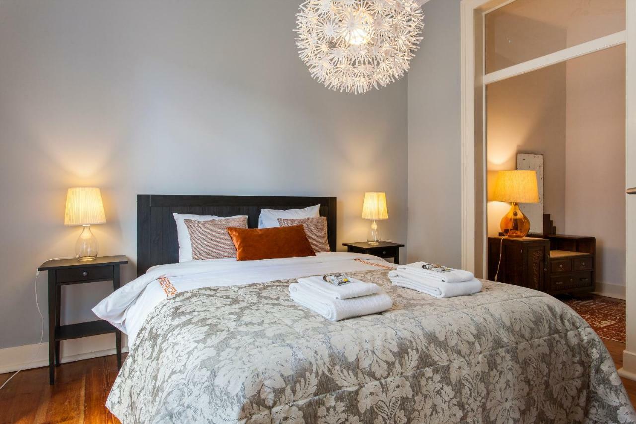 Bairro Alto 3 Bedroom Patio Flat! Lisboa Ngoại thất bức ảnh