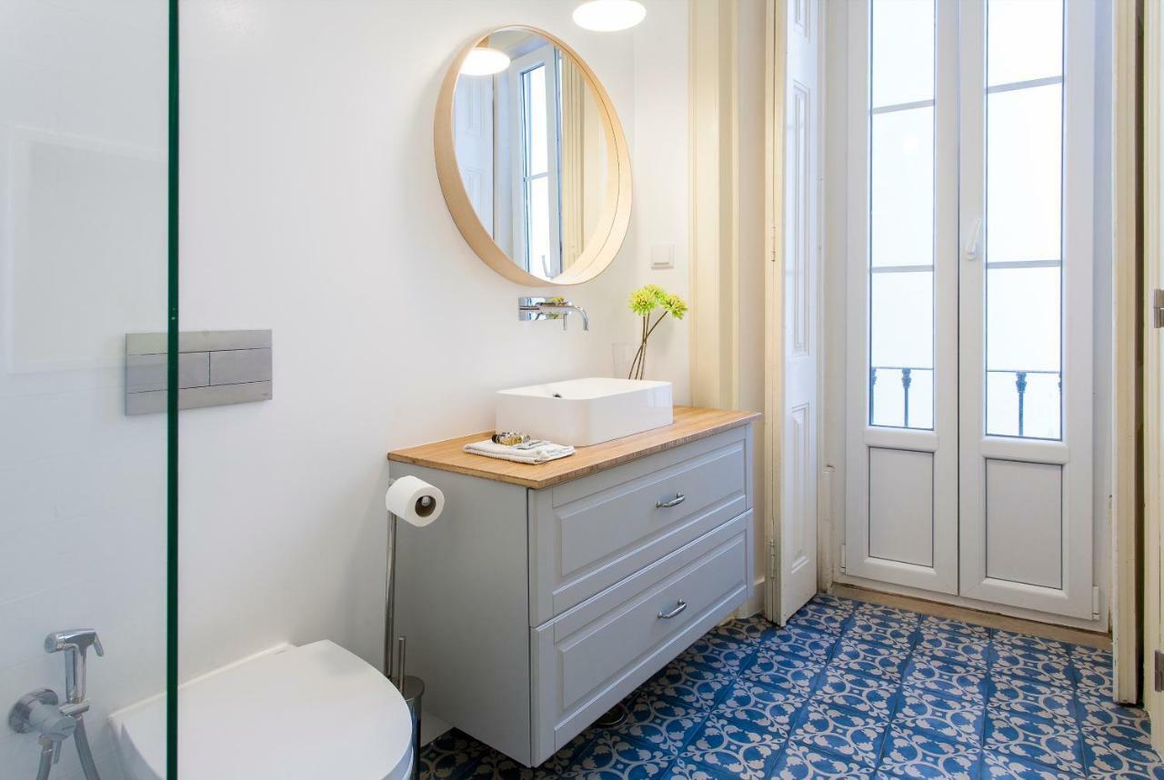 Bairro Alto 3 Bedroom Patio Flat! Lisboa Ngoại thất bức ảnh